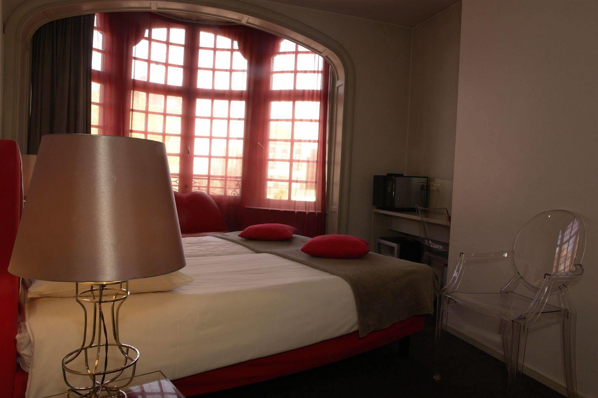 Monty Small Design Hotel Woluwe-Saint-Lambert Bagian luar foto